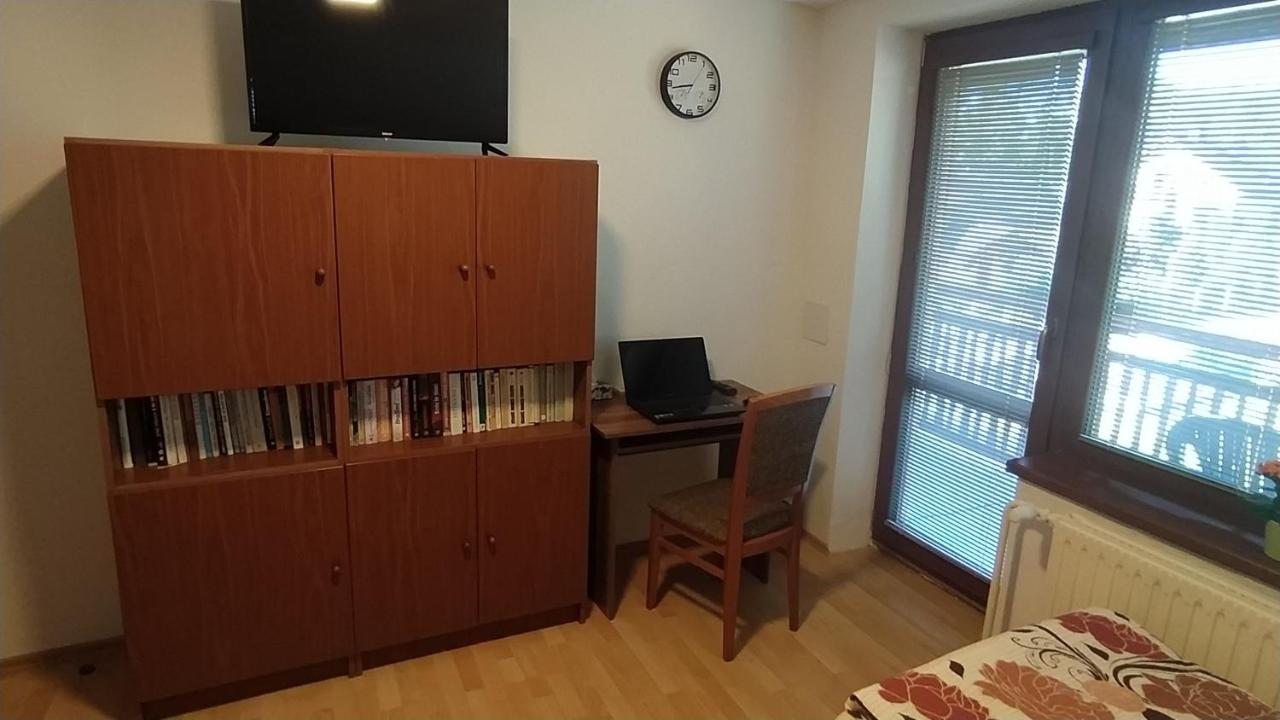 Apartman U Spycharu Bile Policany Extérieur photo